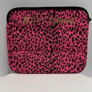 Betsey Johnson Vibrant Pink Leopard Laptop Bag